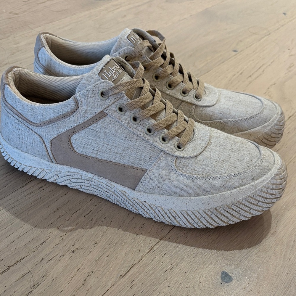 Men's Beige Sneakers